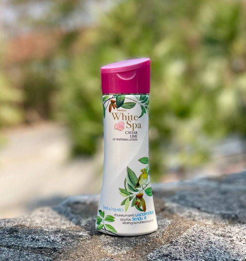 Осветляющий питательный лосьон для тела Икра и Лайм White Spa Caviar Lime UV Whitening Lotion Mistine