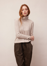 Водолазка нежный беж