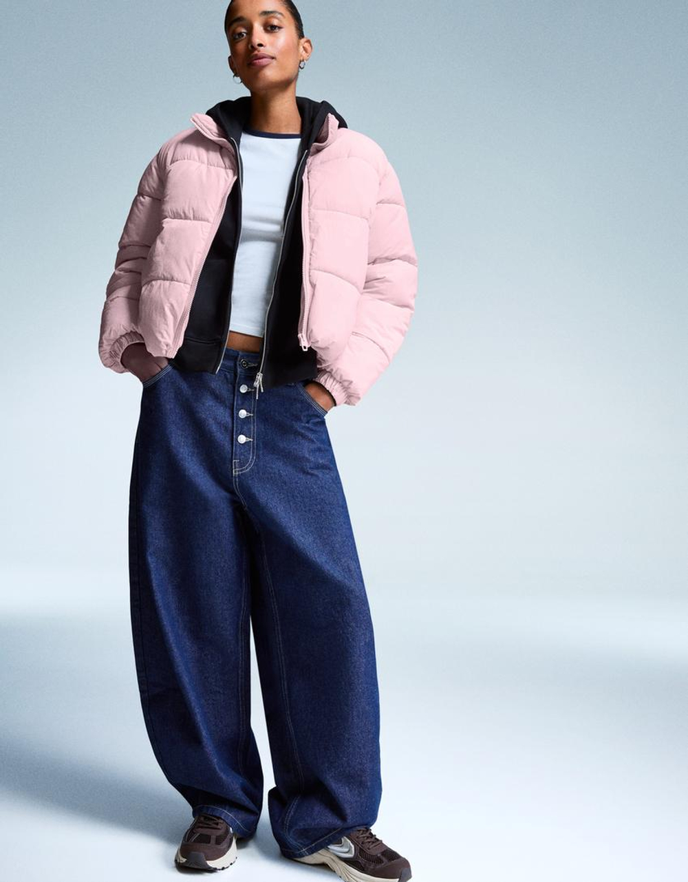 BERSHKA Куртка-пуховик, розовый