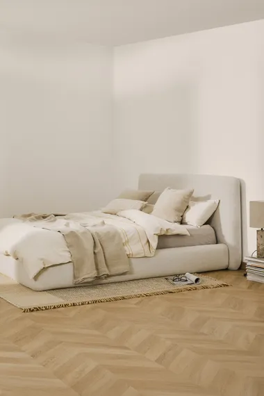 Кровать Martina со съемным чехлом из шенилла цвета экрю 180 x 200