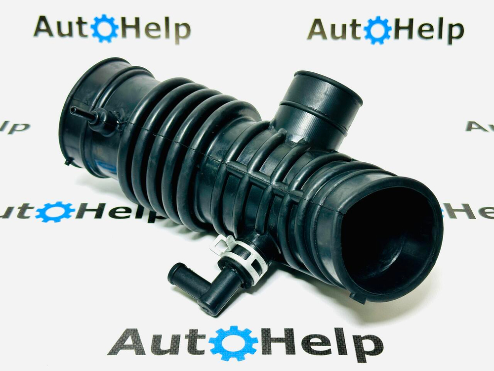 Патрубок воздушного фильтра 16578-WA010 Nissan