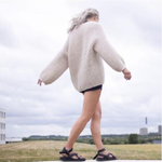 Описание по вязанию джемпера спицами с V-образной горловиной "Vent"