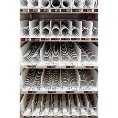 Универсальный торговый автомат на 864 товара