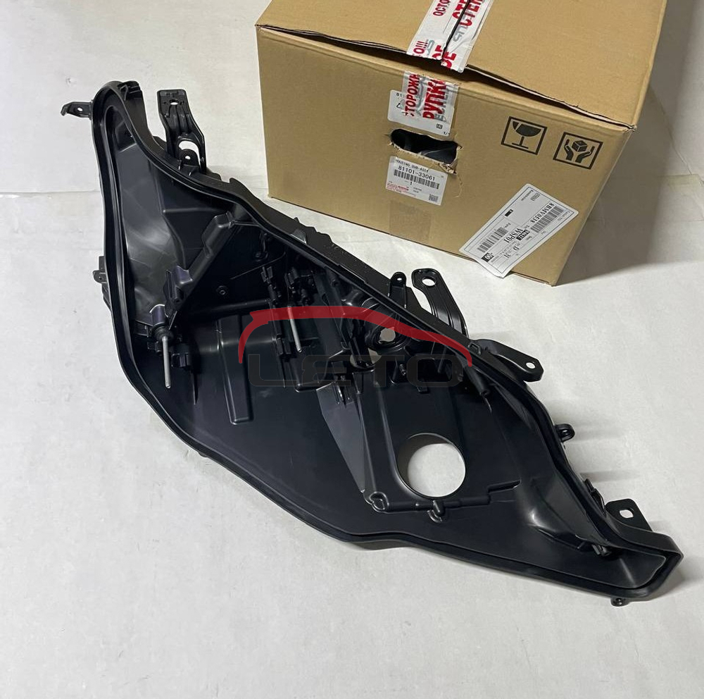 Корпус фары RH (лампа+LED) 81101-33061 8110133061