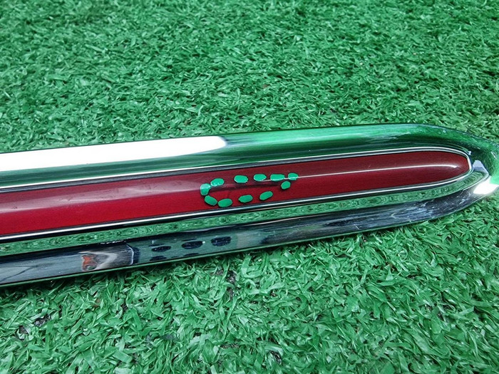 Накладка капота Hongqi HS5 (2019-н.в.)