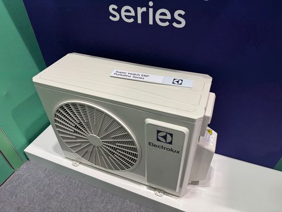 Настенная сплит-система Electrolux EACS/I-09HP/N8_23Y_in + EACS/I-09HP/N8_23Y_out, белый