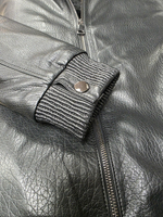 Куртка бомбер кожаная на меху с капюшоном