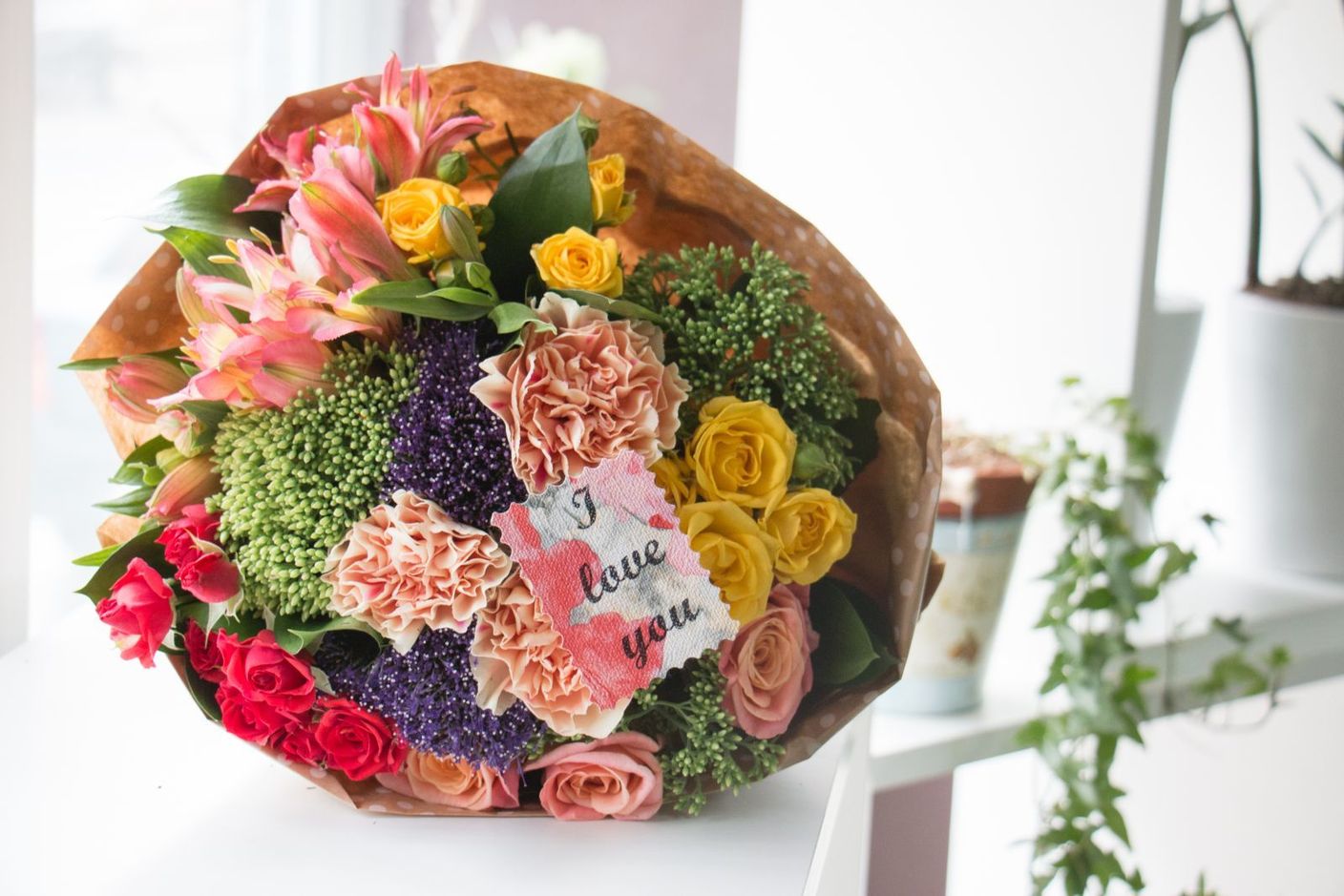 Красивые букеты цветов из конфет своими руками — фото, мастер класс