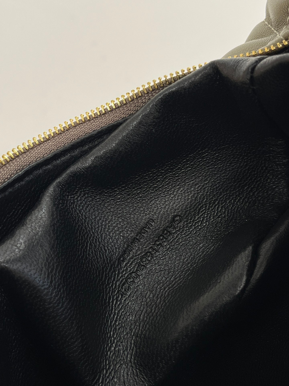 ICARINO В СТЕГАНОЙ НАППЕ