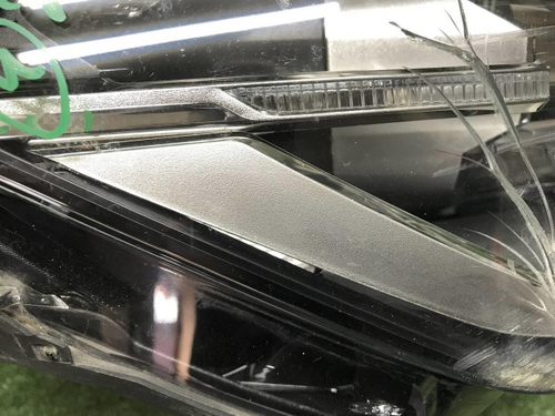 Битая Фара правая BMW X1 F48 (2015-2019) LED