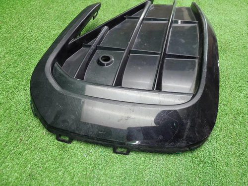 Решетка бампера левая VW Teramont X (2021-2023)