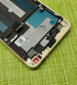 ZTE Blade V9 Дисплейный модуль с тачскрином)+ шлейф кнопок громкости и включения (в рамке) (ORIG-SP)