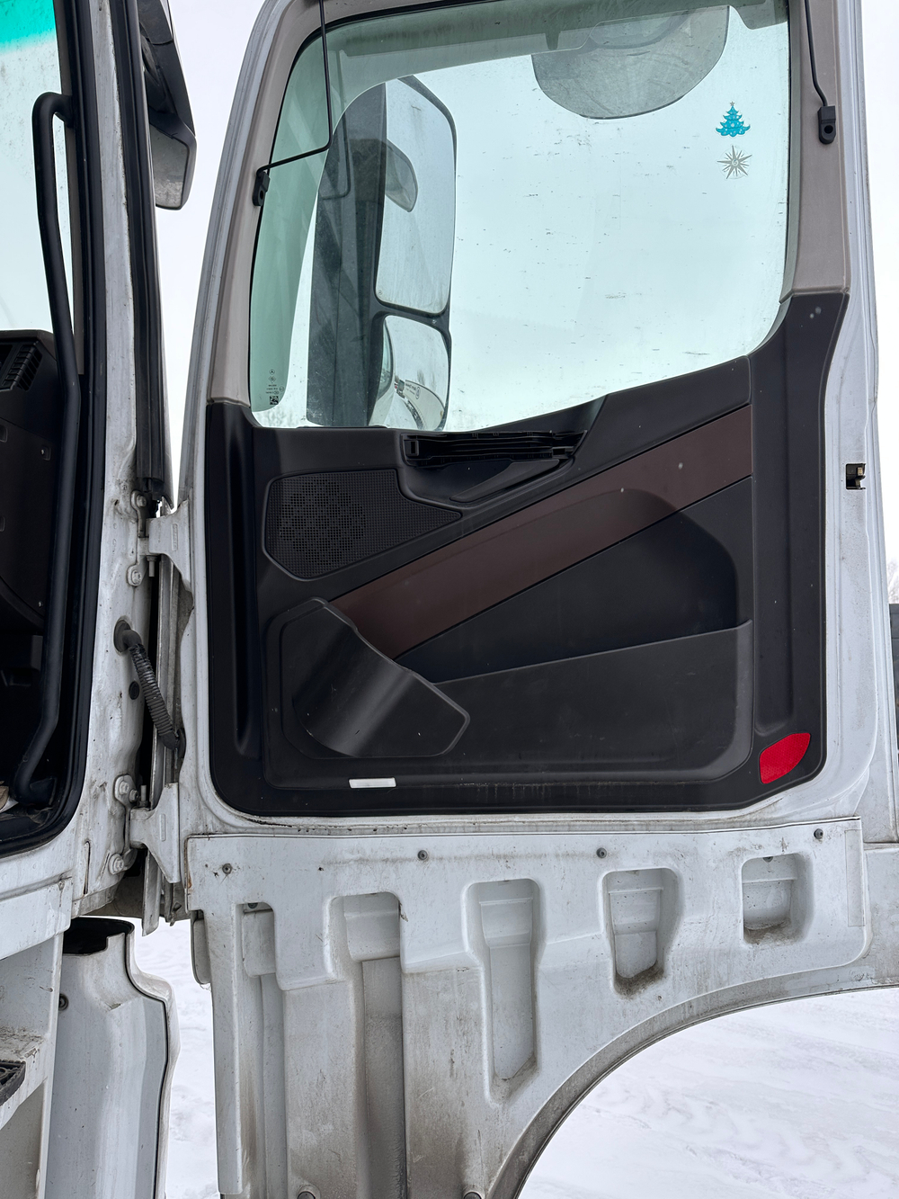 КамАЗ 54901 4x2 Седельный тягач 54901-94 (Дизельный, 11,9 л, 450 л.с., АТ)
