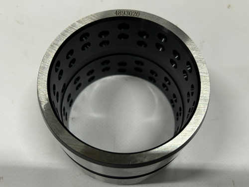 4893020 втулка