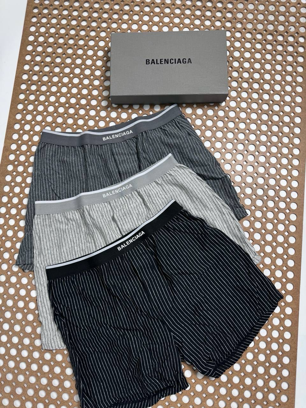 Боксеры Balenciaga