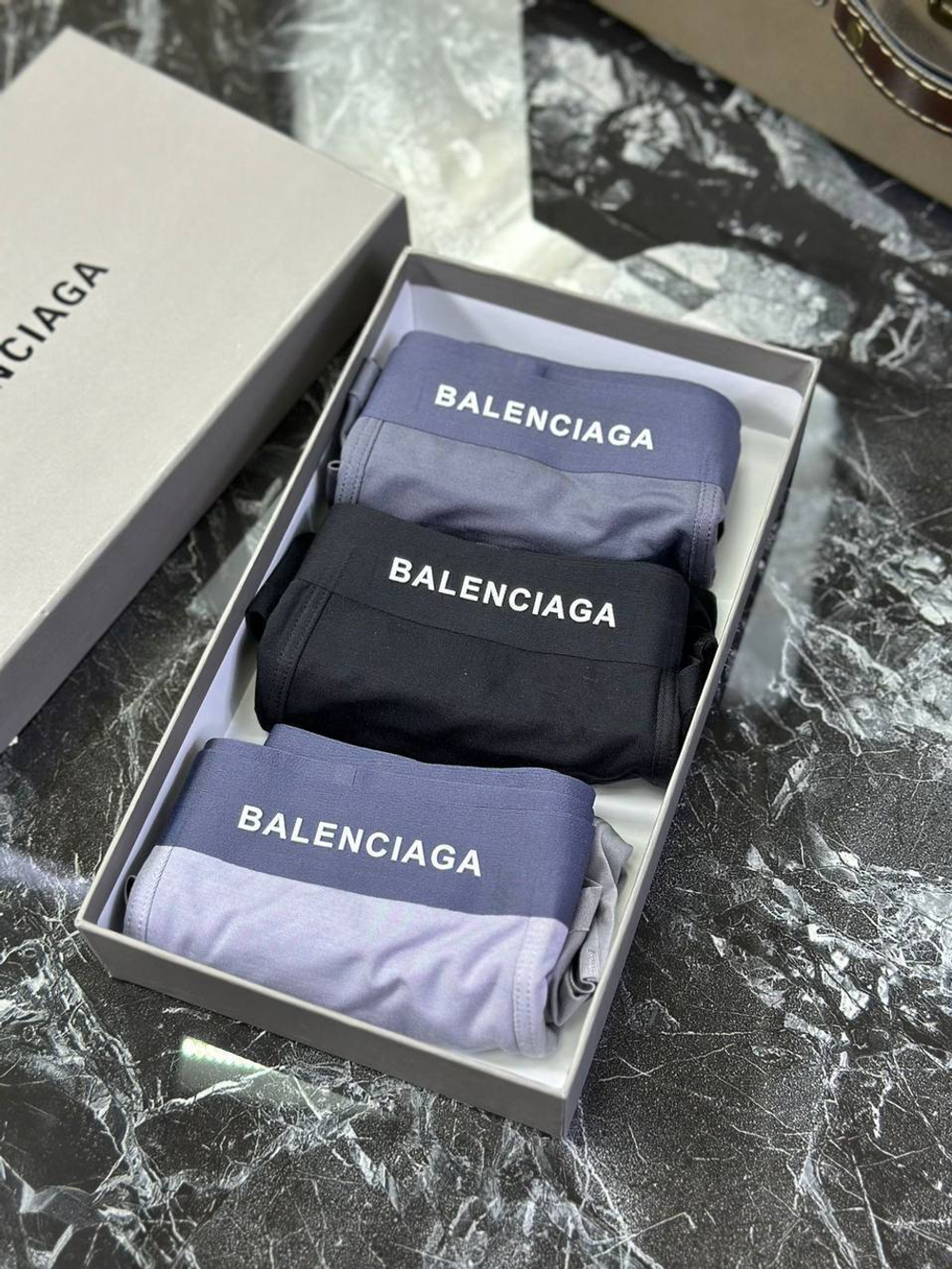 Боксеры Balenciaga