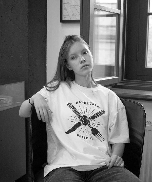 Футболка оверсайз Fork and Knife белая - фото 6