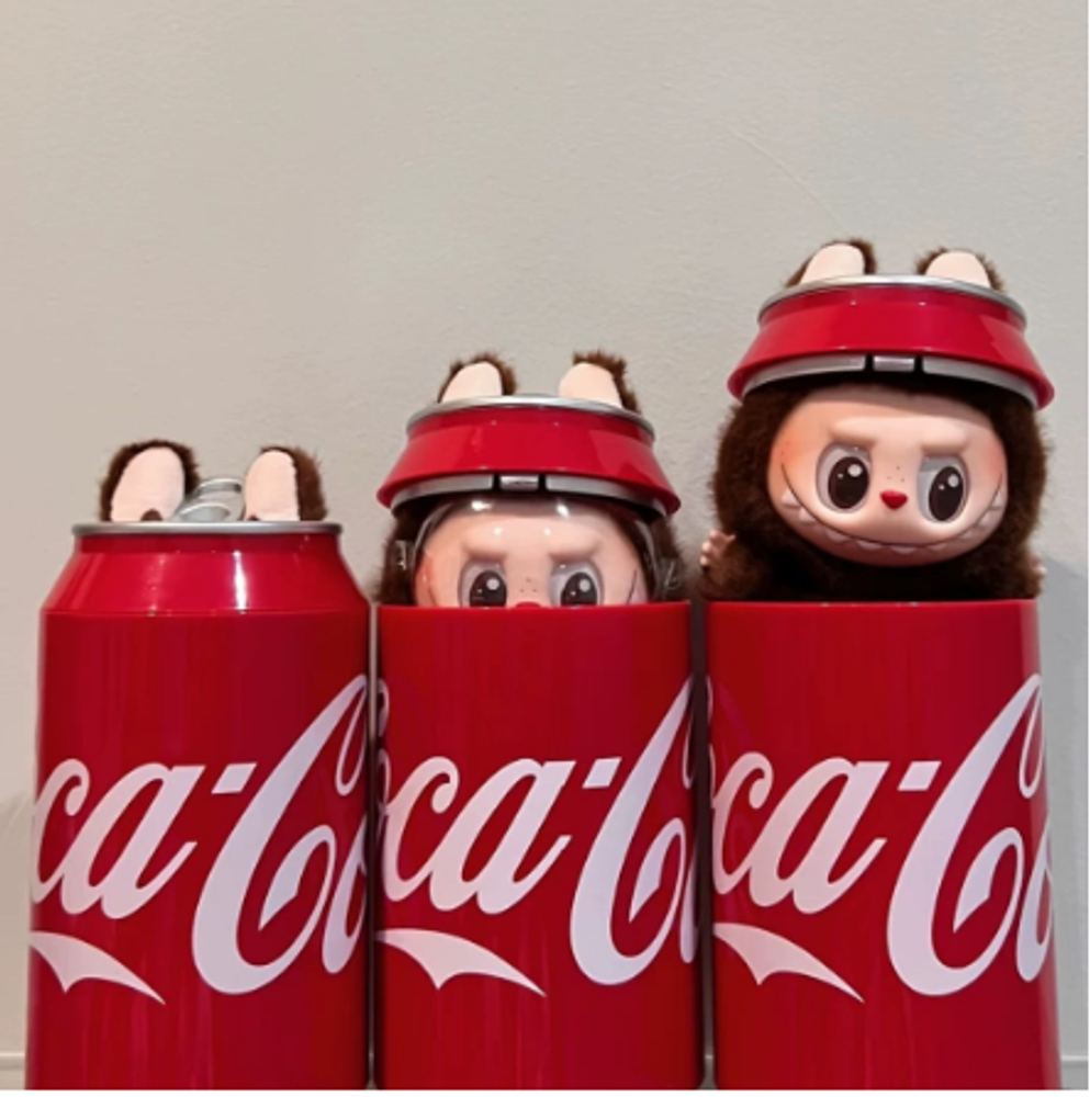 Коллекционная фигурка &quot;Labubu Cola&quot;