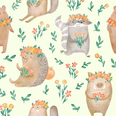 Милые лесные животные с цветами на зеленом фоне