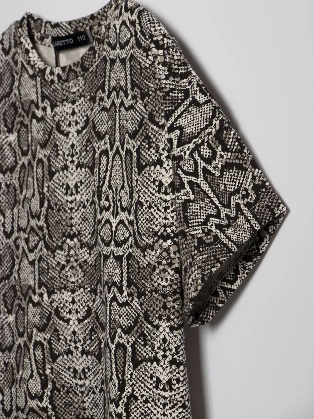 Футболка для девочки оверсайз, принт питон