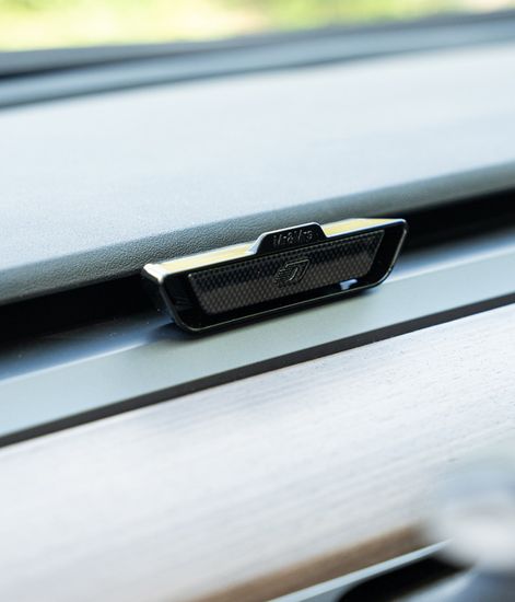 Чёрный карбон, корпус ароматизатора для автомобиля EVO, Mr&Mrs Fragrance