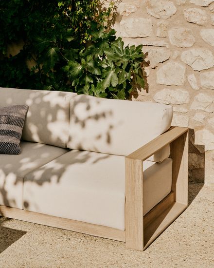 Диван Ambra 2-местный уличный из акации со светлой отделкой 174 см La Forma Испания