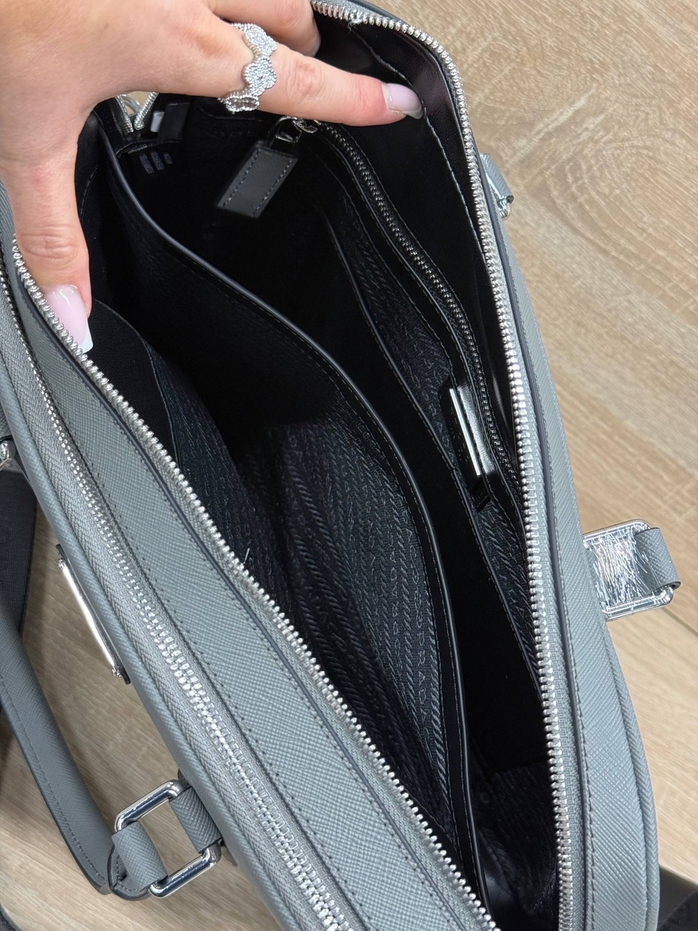 Портфель Prada