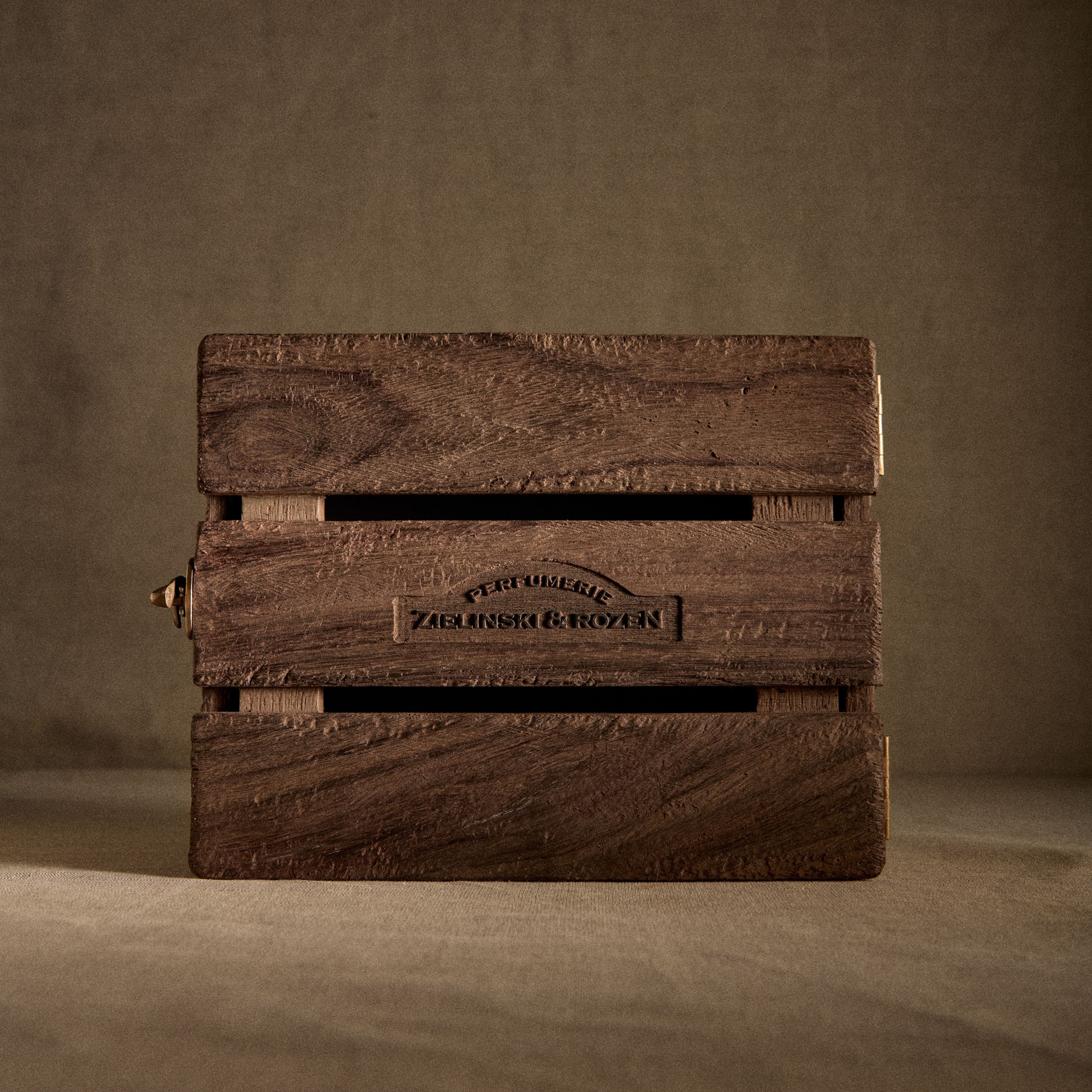 Подарочная коробка из дерева для создания набора