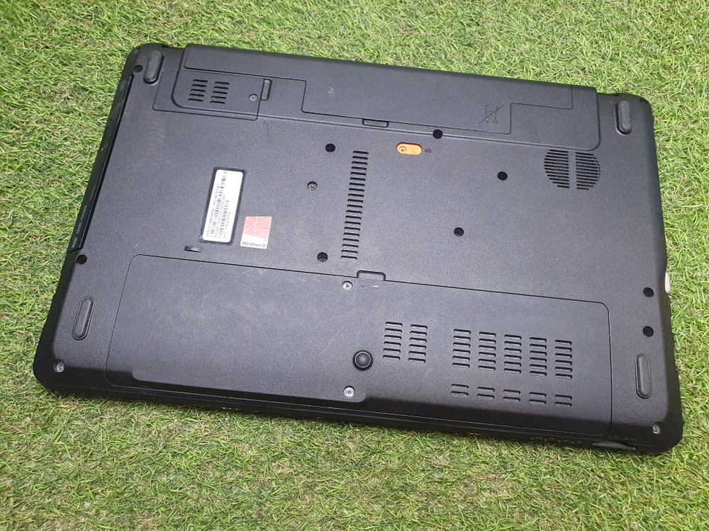 Ноутбук Packard Bell Pentium/4Gb/710M 1Gb