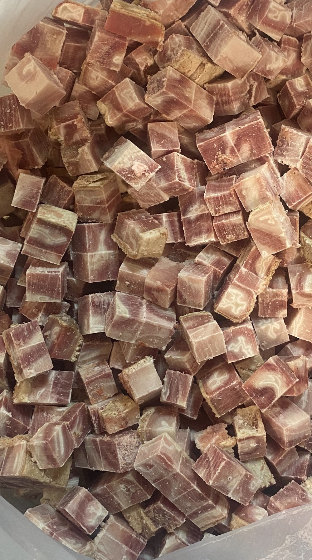 Обрезь баранья «пикало» (порционная нарезка мал.кубиками для щенков,мал.собачек)