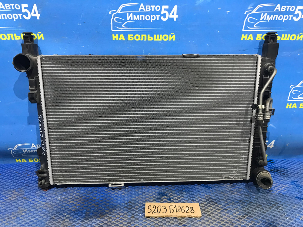 Радиатор двигателя MERCEDES BENZ C-CLASS 2004-2007