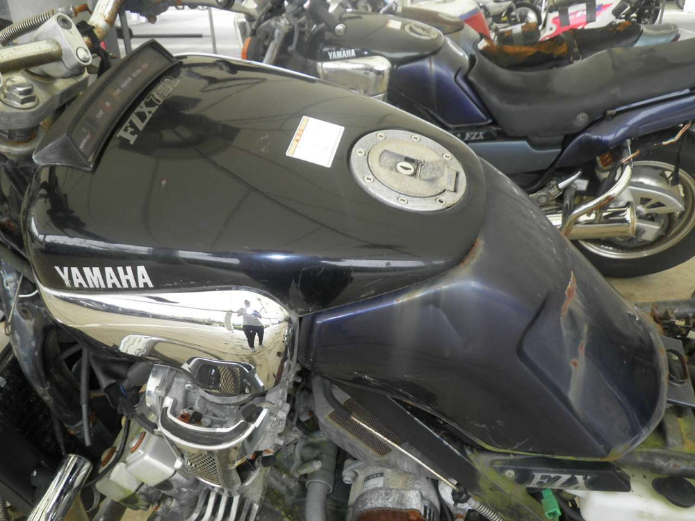 Yamaha FZX750 3XF-006151