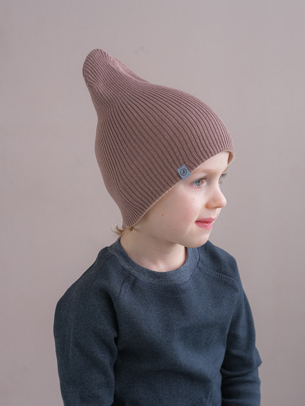 Шапка вязаная хлопковая ТВИНС(Какао, сандал)