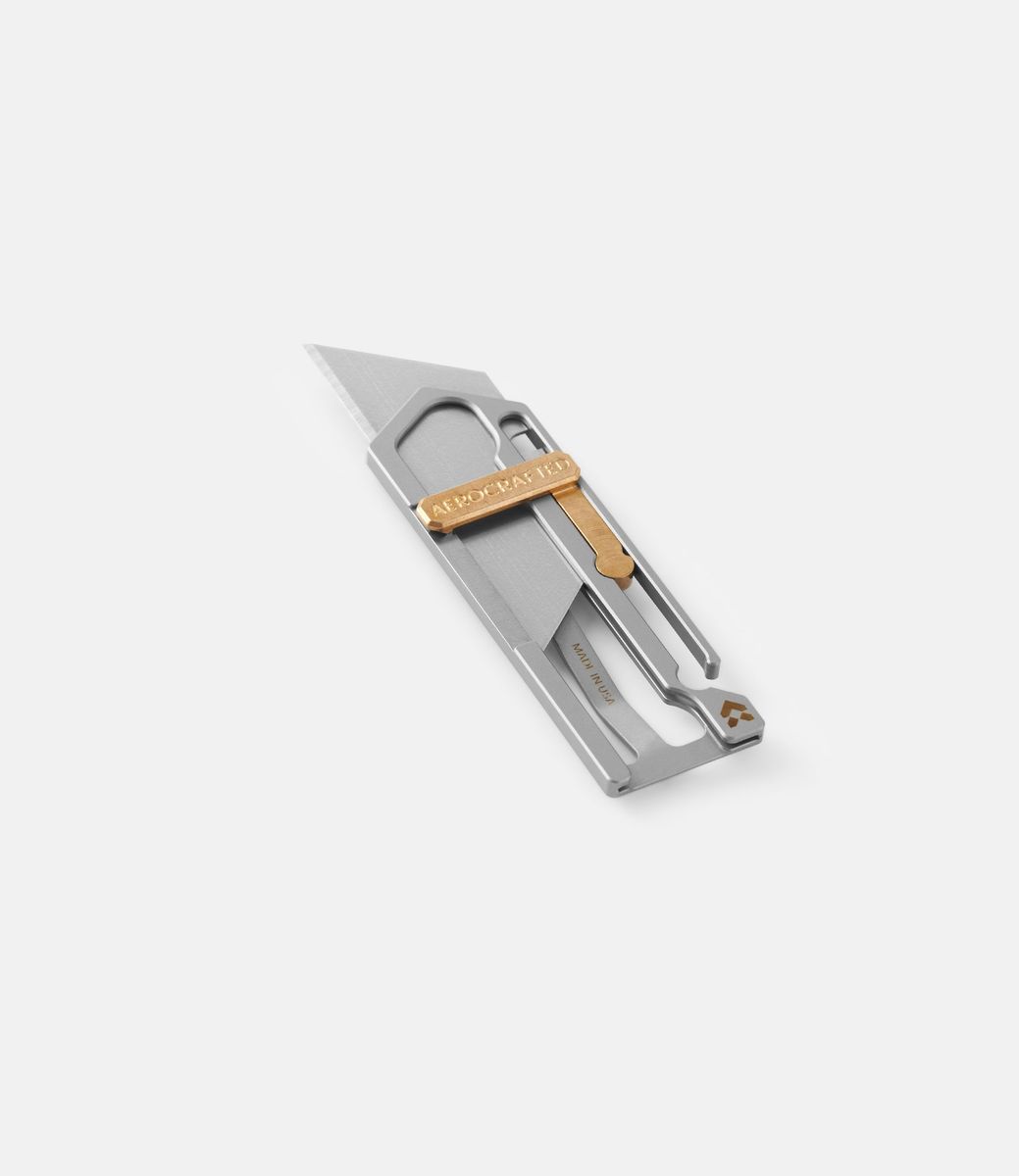 Aerocrafted Sideslip Titanium — миниатюрный нож из титана