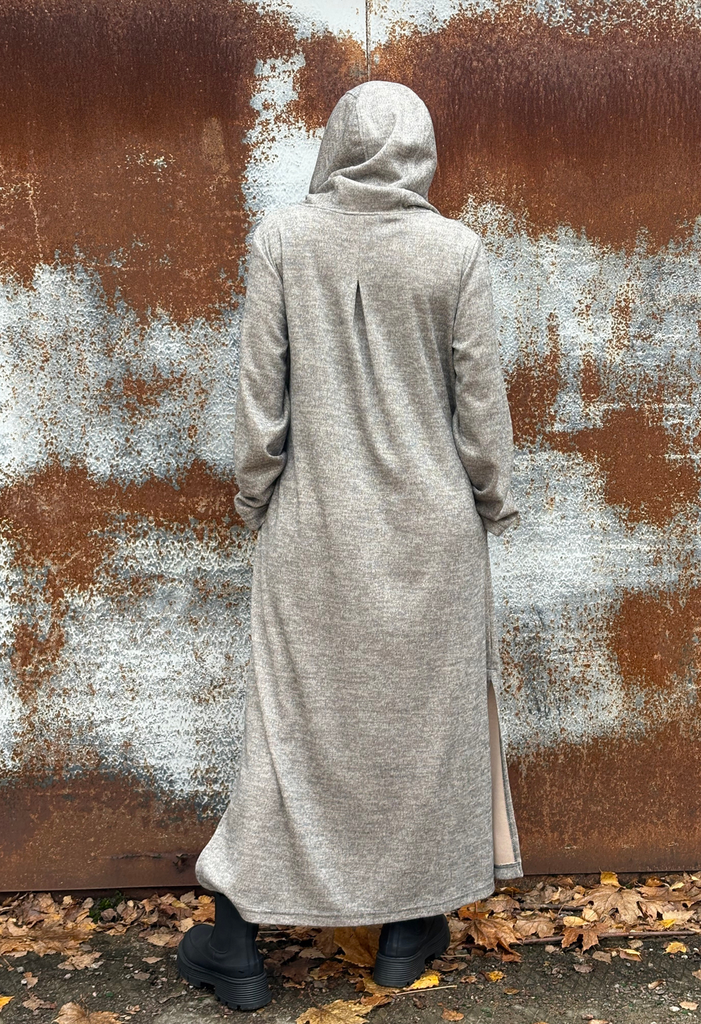 Платье Assassin / не знаем какой это цвет / красивый