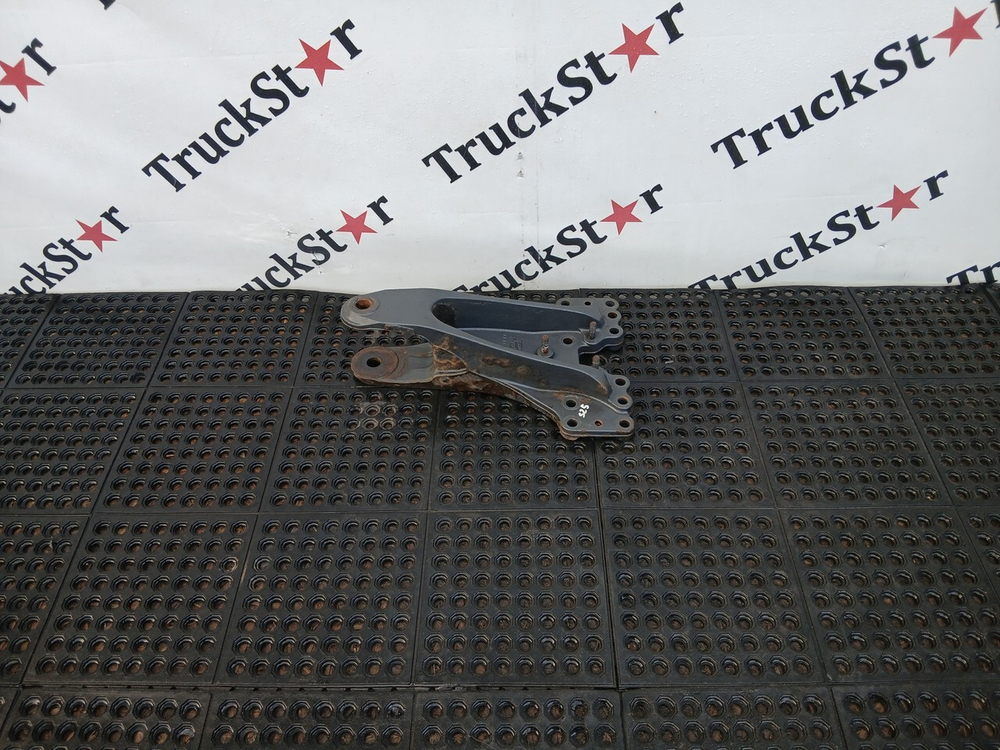 Кронштейн полурессоры задний