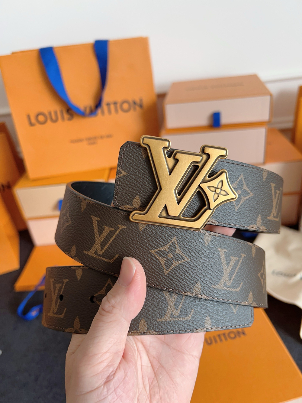 Ремень классический из натуральной кожи