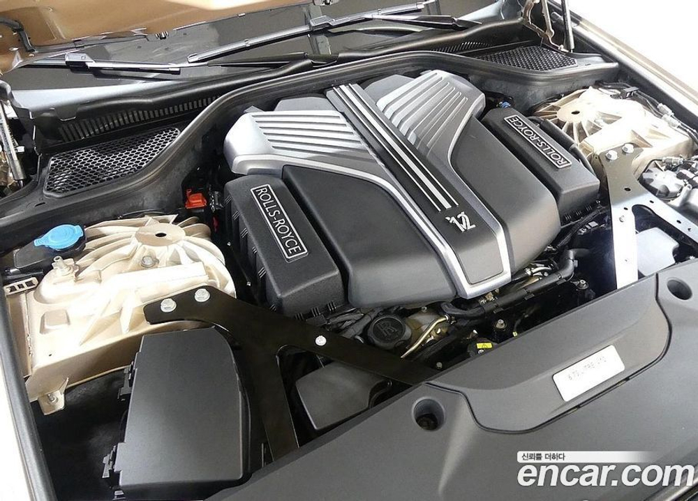 Rolls-Royce Ghost 2 Generation 6.7 V12 Черный Badge (11.2022)
