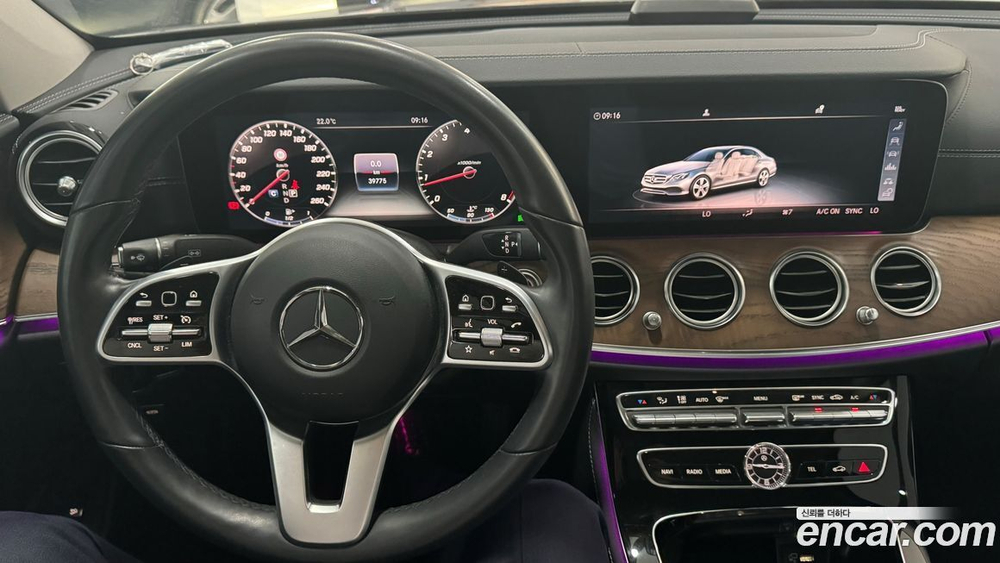 Mercedes-Benz E-Class W213 E300 4MATIC Exclusive (10.2019)