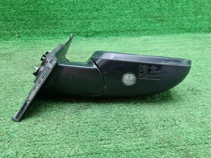 Зеркало правое Ssang Yong Actyon 2 (10-17) 8 конт.