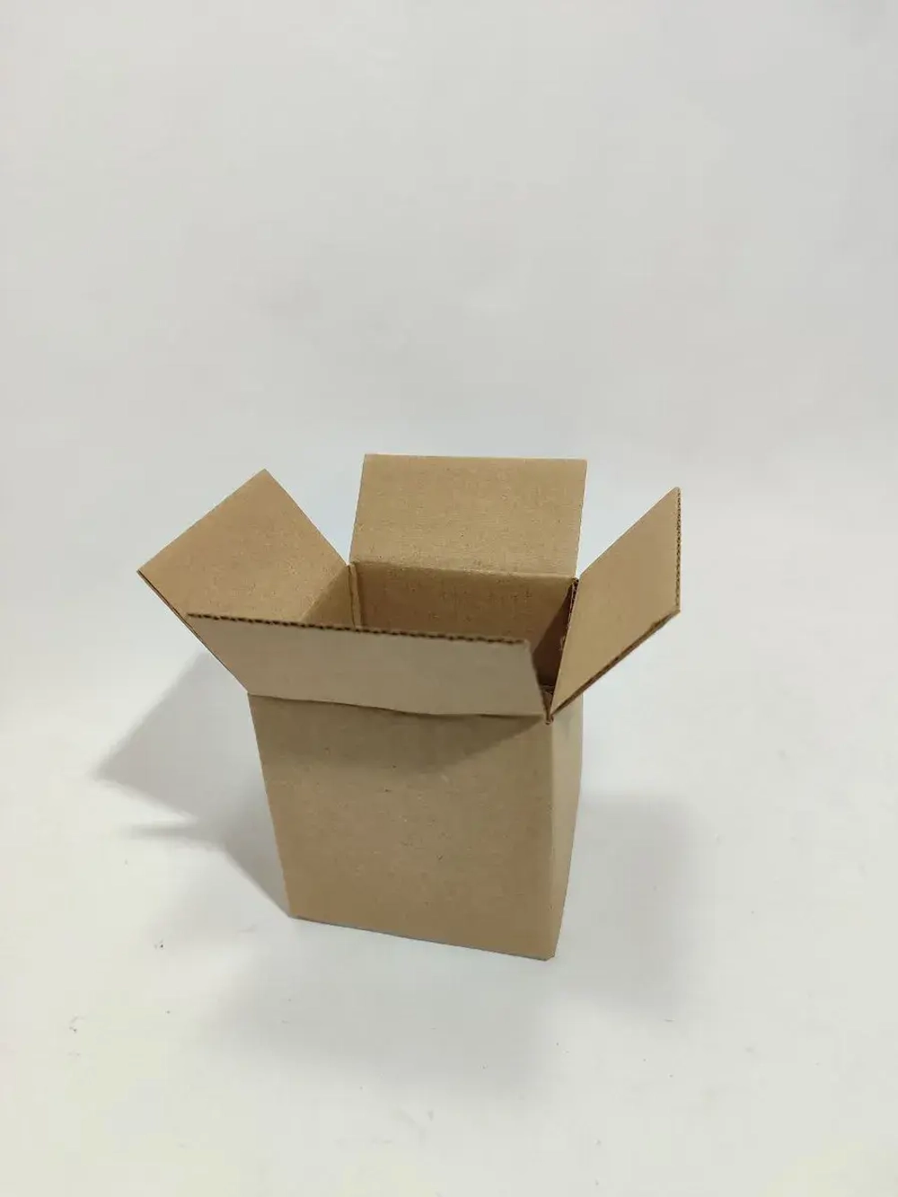 Картонные коробочки маленькие 20 штук 8х8х8 см