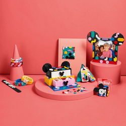 Конструктор LEGO Dots Набор мега-браслет Микки и его друзья 41947