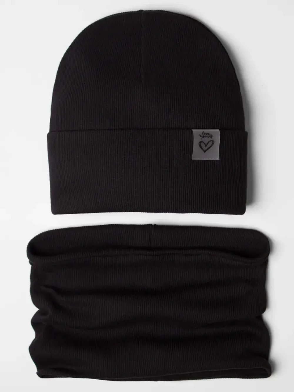 Шапка для девочки на осень