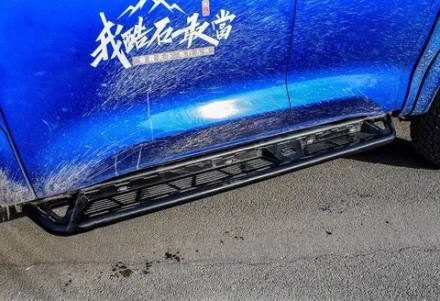 Фиксированные боковые пороги для GWM Poer KingKong 2023+ Great Wall Motor Поэр Кинг Конг юбки подножки стальные пороги