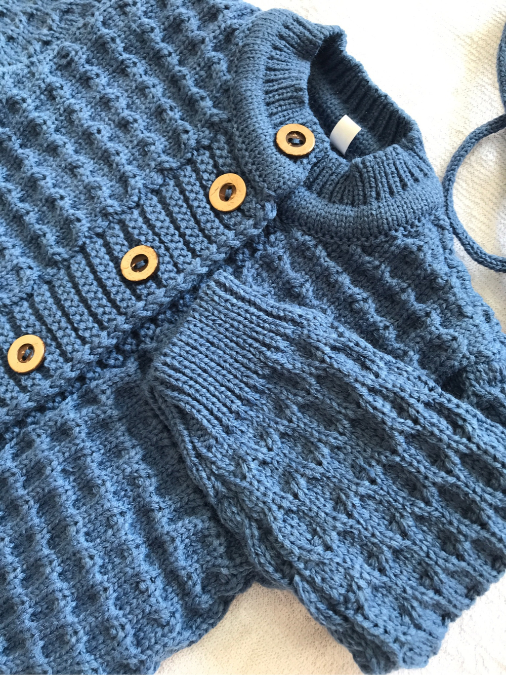 Комплект на выписку вязаный "АйШах" с шапкой и комбинезоном р.24 (Цвет: Черный, Размер: 80)