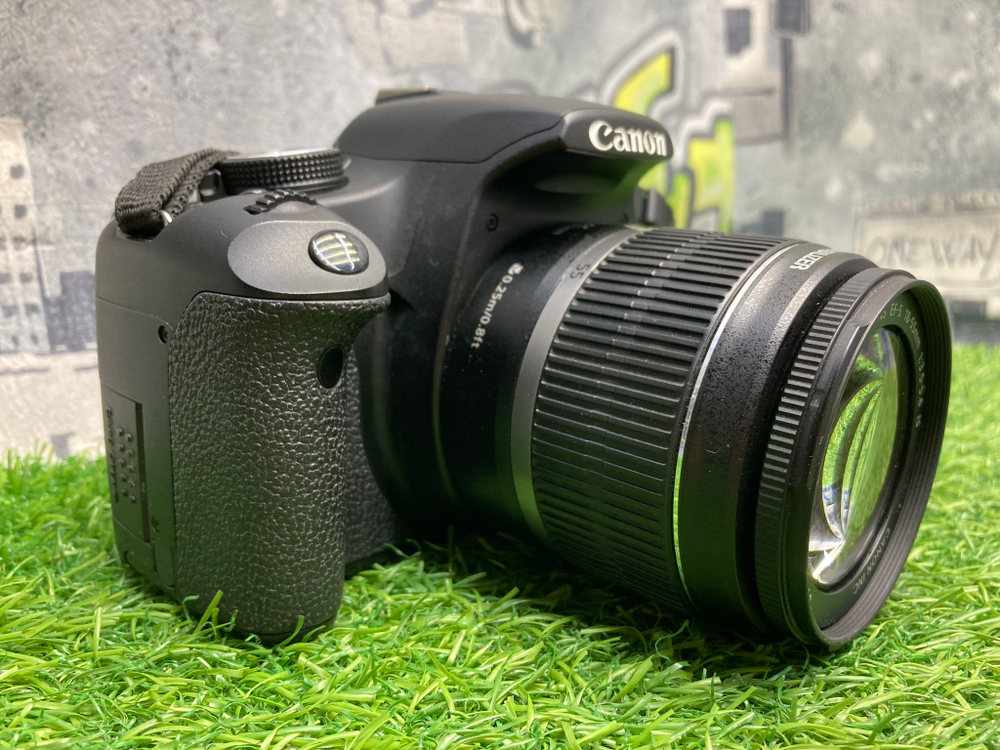 Canon 500D kit 18-55 mm 3.5-5.6 IS 16.000 кадров