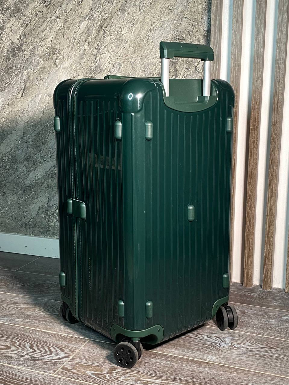 Чемодан Rimowa