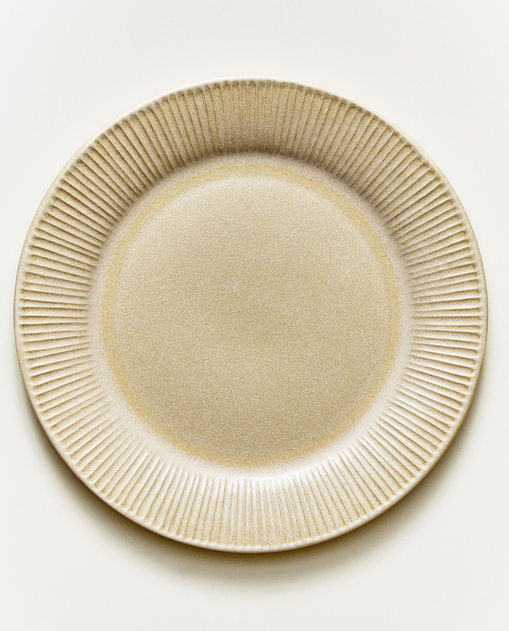 Zara Home тарелка обеденная из каменной керамики, цвет бежевый, 26 см