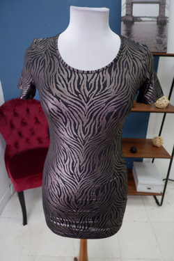 Футболка Oodji красивая 36 размер, новая