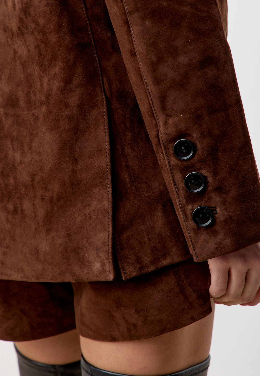 Жакет из натуральной замши